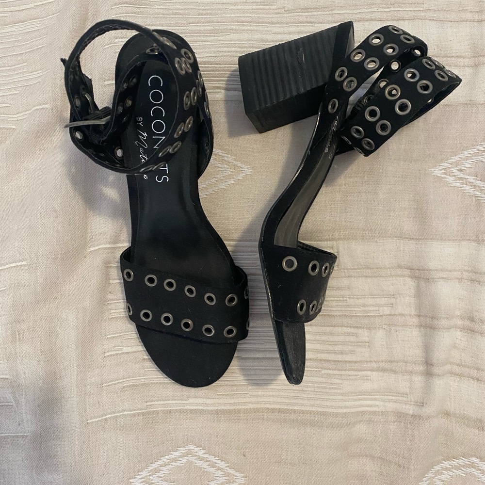 Coconuts by Matisse heeled sandal